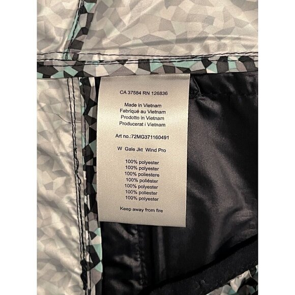 New J Lindeberg Long Sleeve Full Zip Wind Proof Lightweight Golf Jacket - Picture 14 of 14